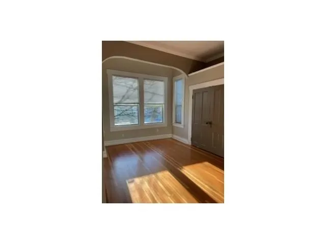 324 Tenth Street