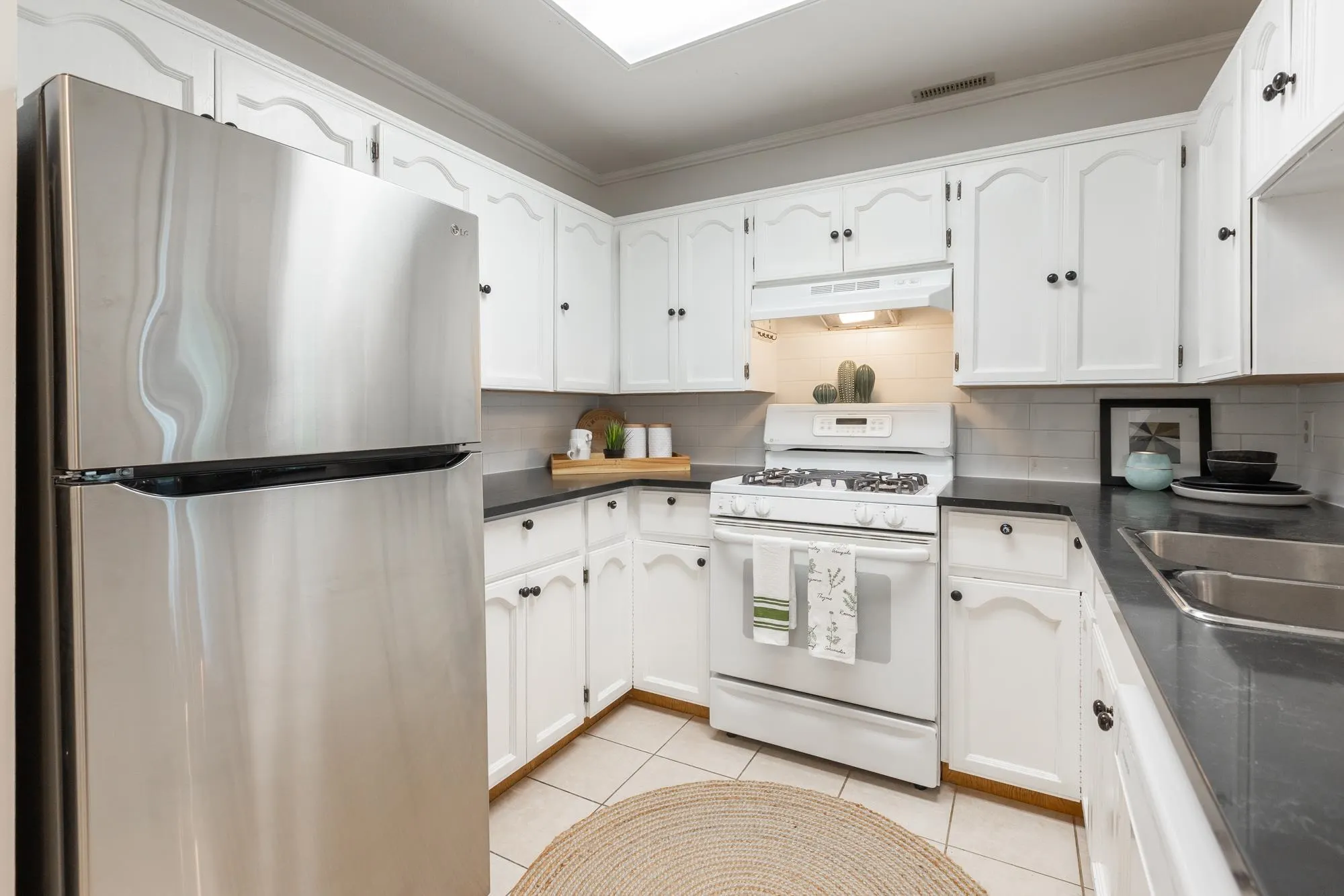 13965 16 Avenue #107