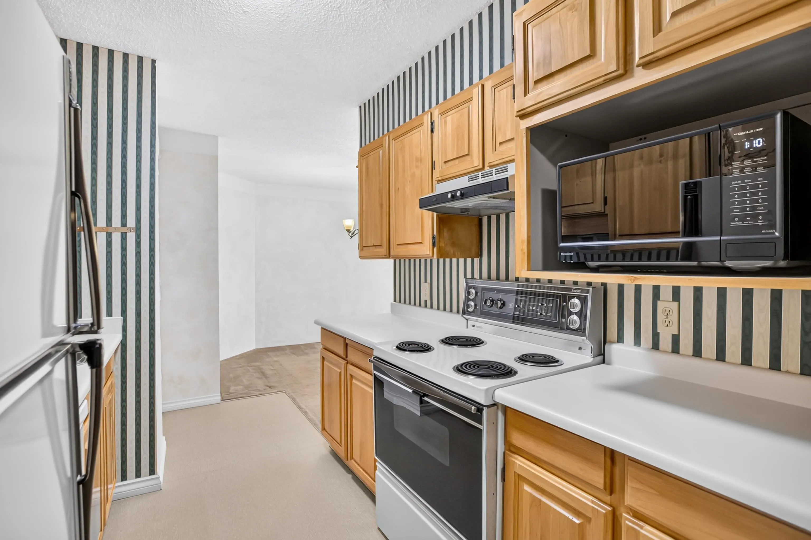 4165 Maywood Street #801