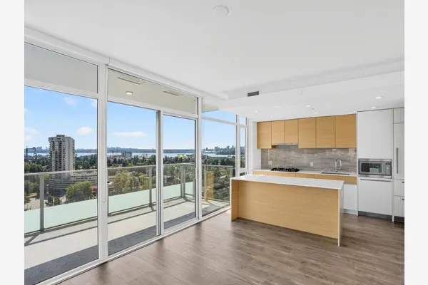 200 Klahanie Court #1802