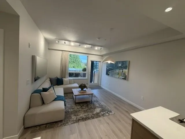 110 E 17th Street #401