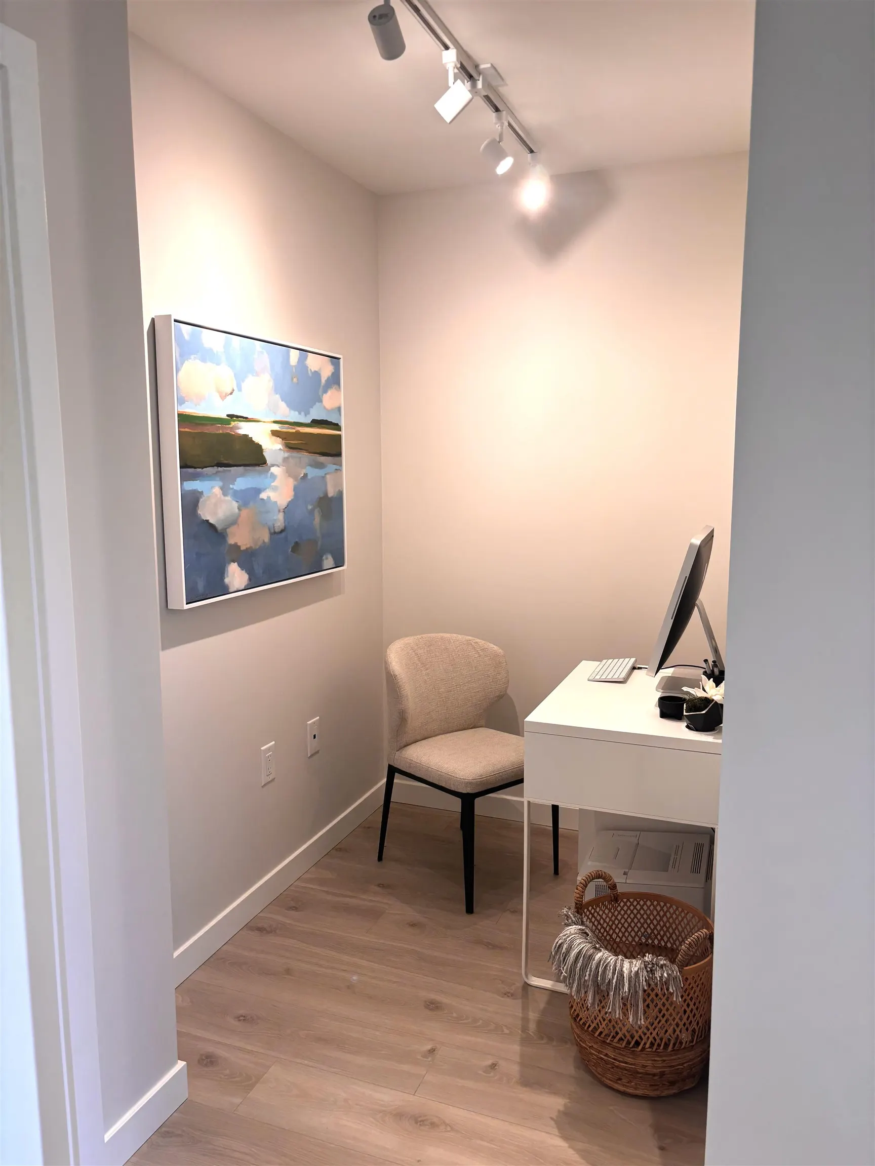 110 E 17th Street #401