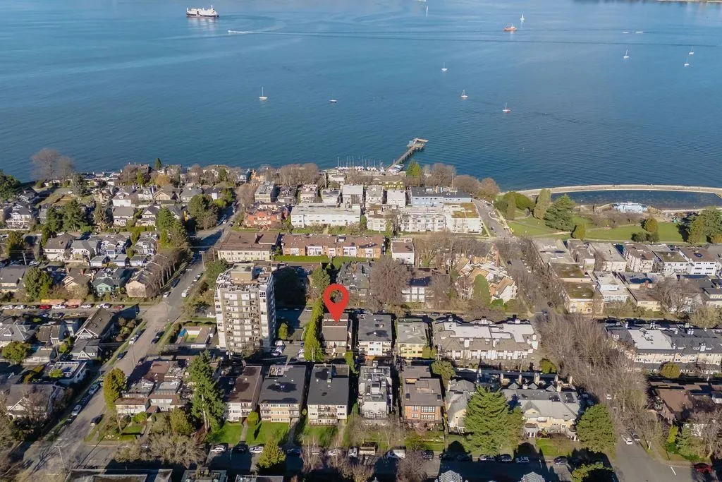 2458 York Avenue #102