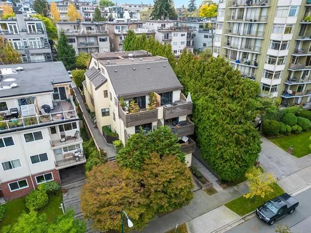 2458 York Avenue #102