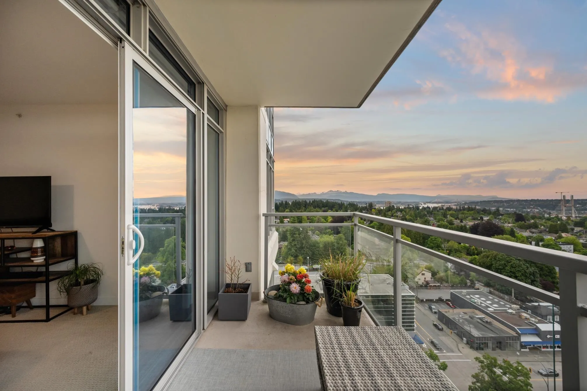 608 Belmont Street #2101