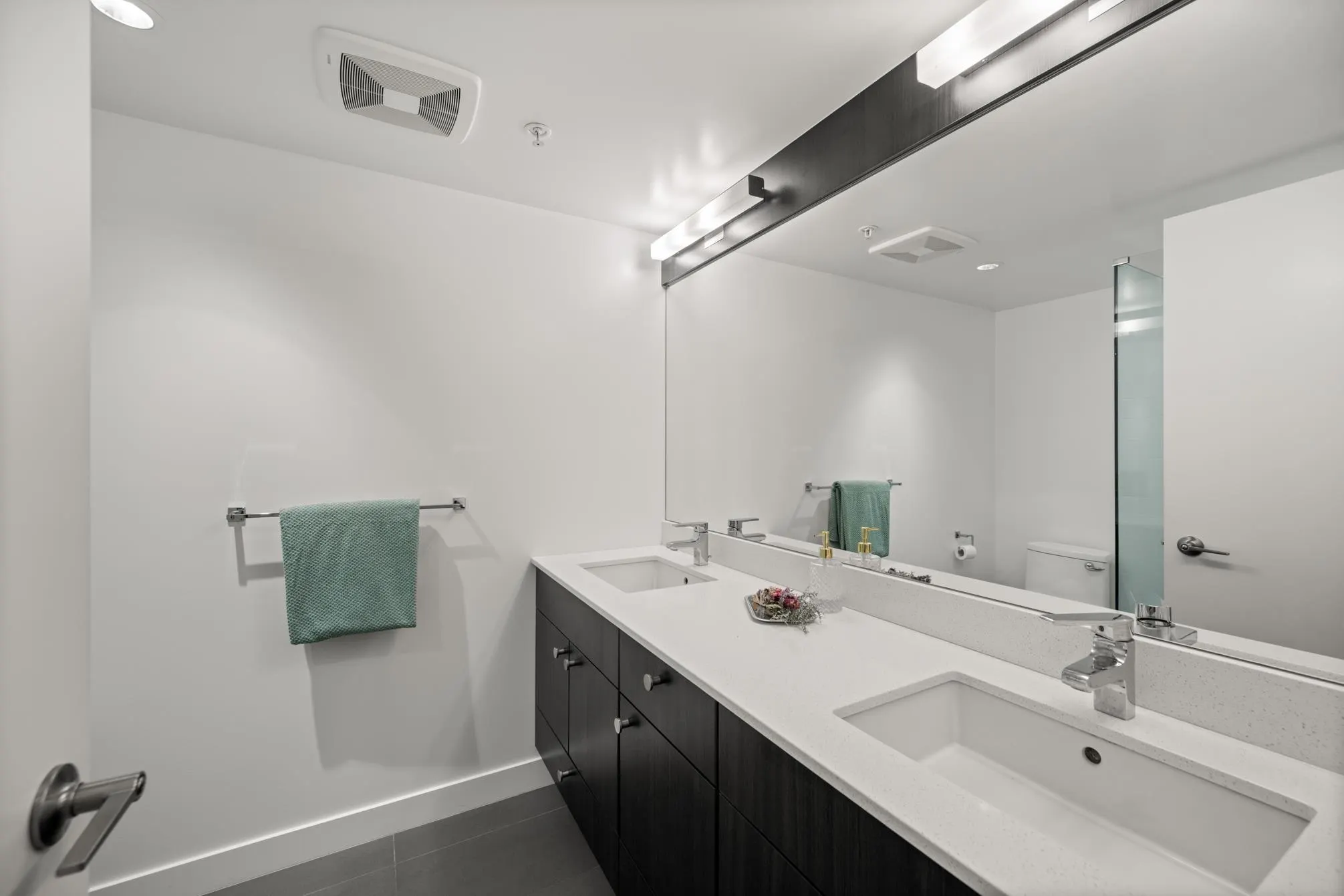 608 Belmont Street #2101