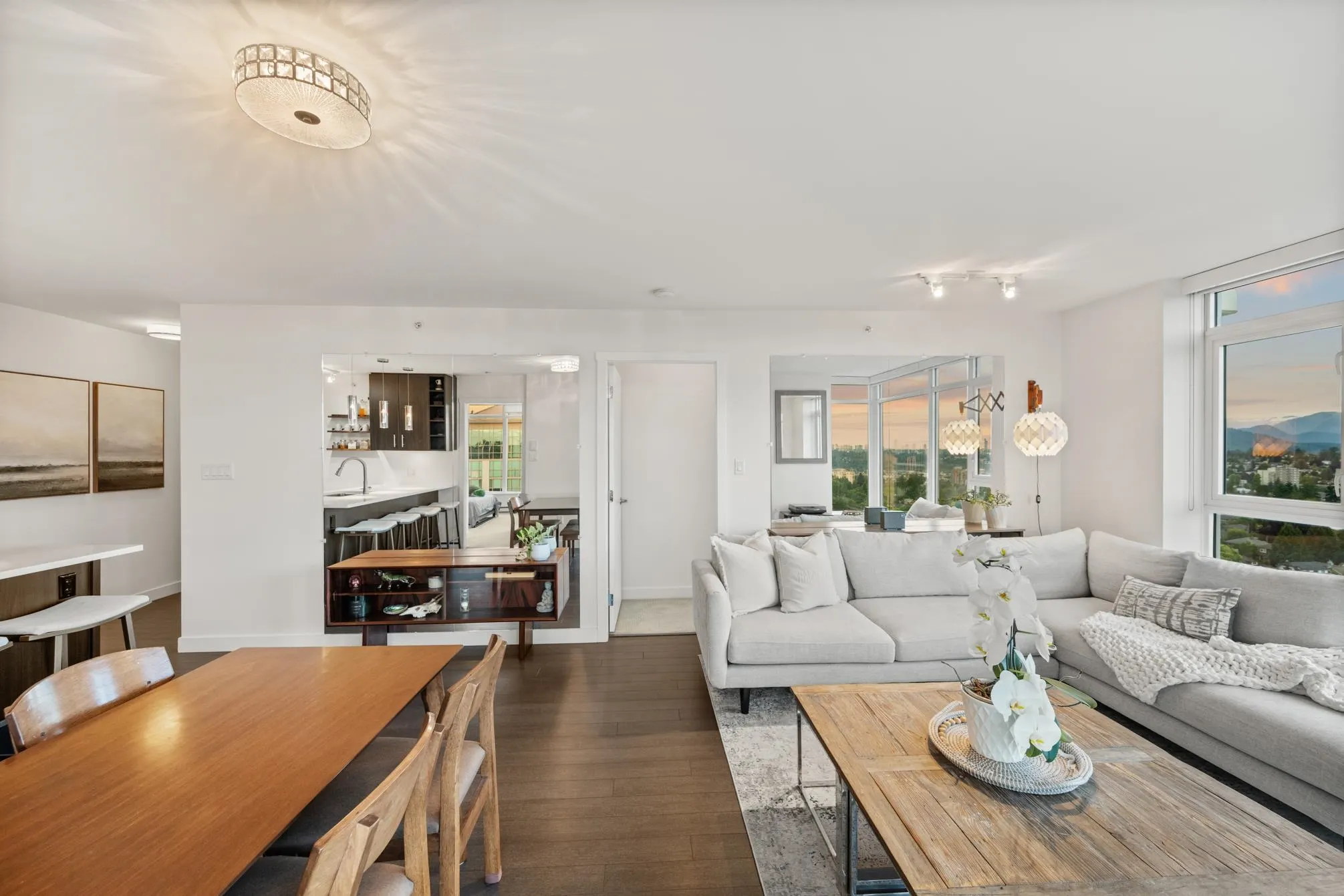 608 Belmont Street #2101