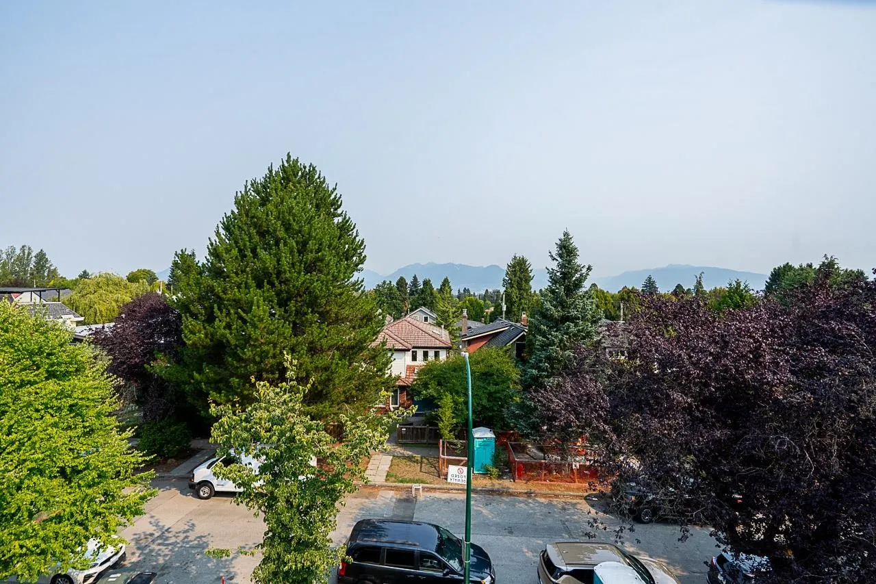 456 E 38th Avenue #1