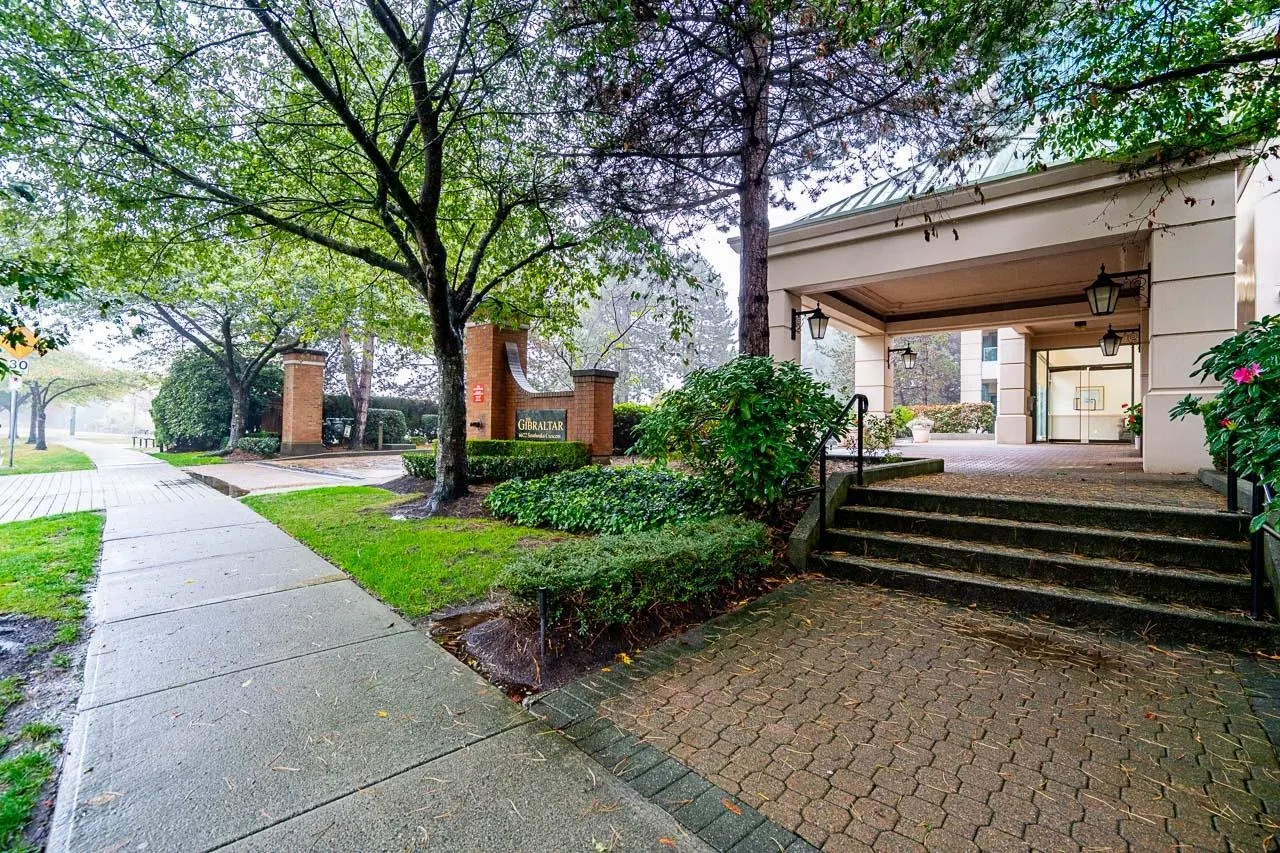 6622 Southoaks Crescent #203