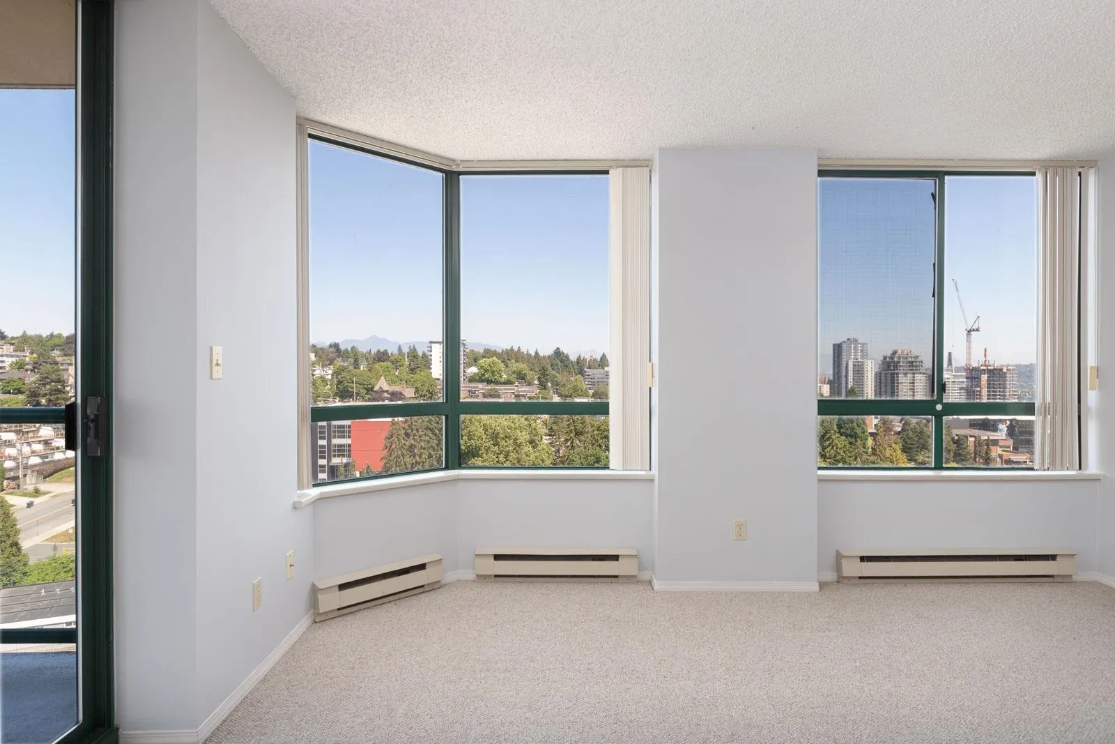 121 Tenth Street #1806