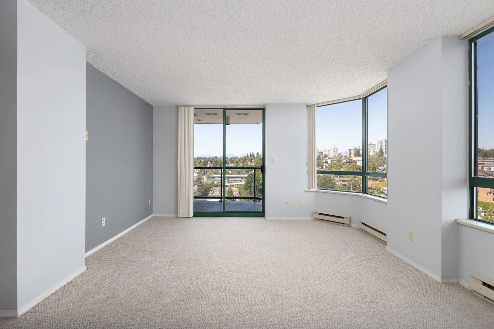 121 Tenth Street #1806