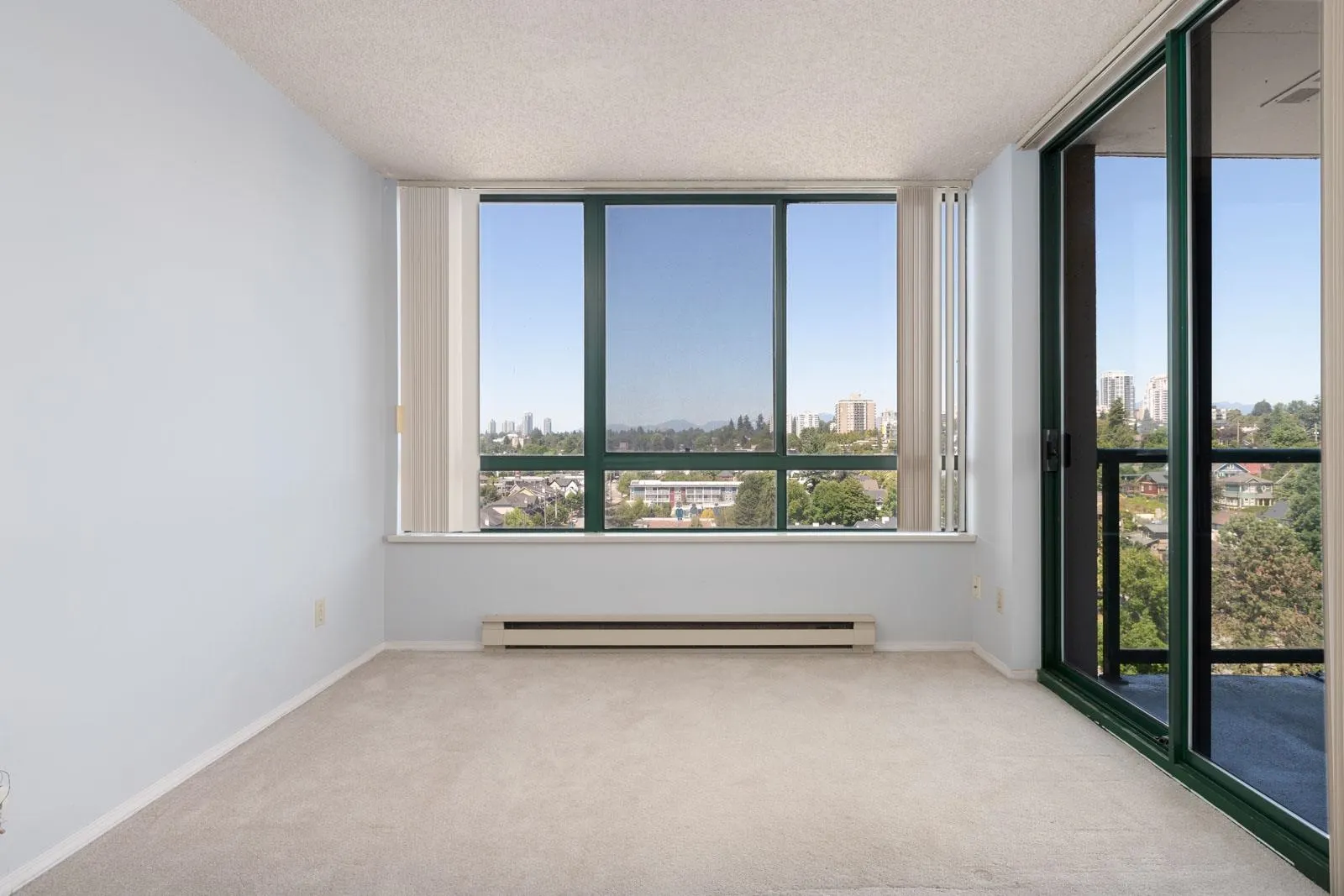121 Tenth Street #1806