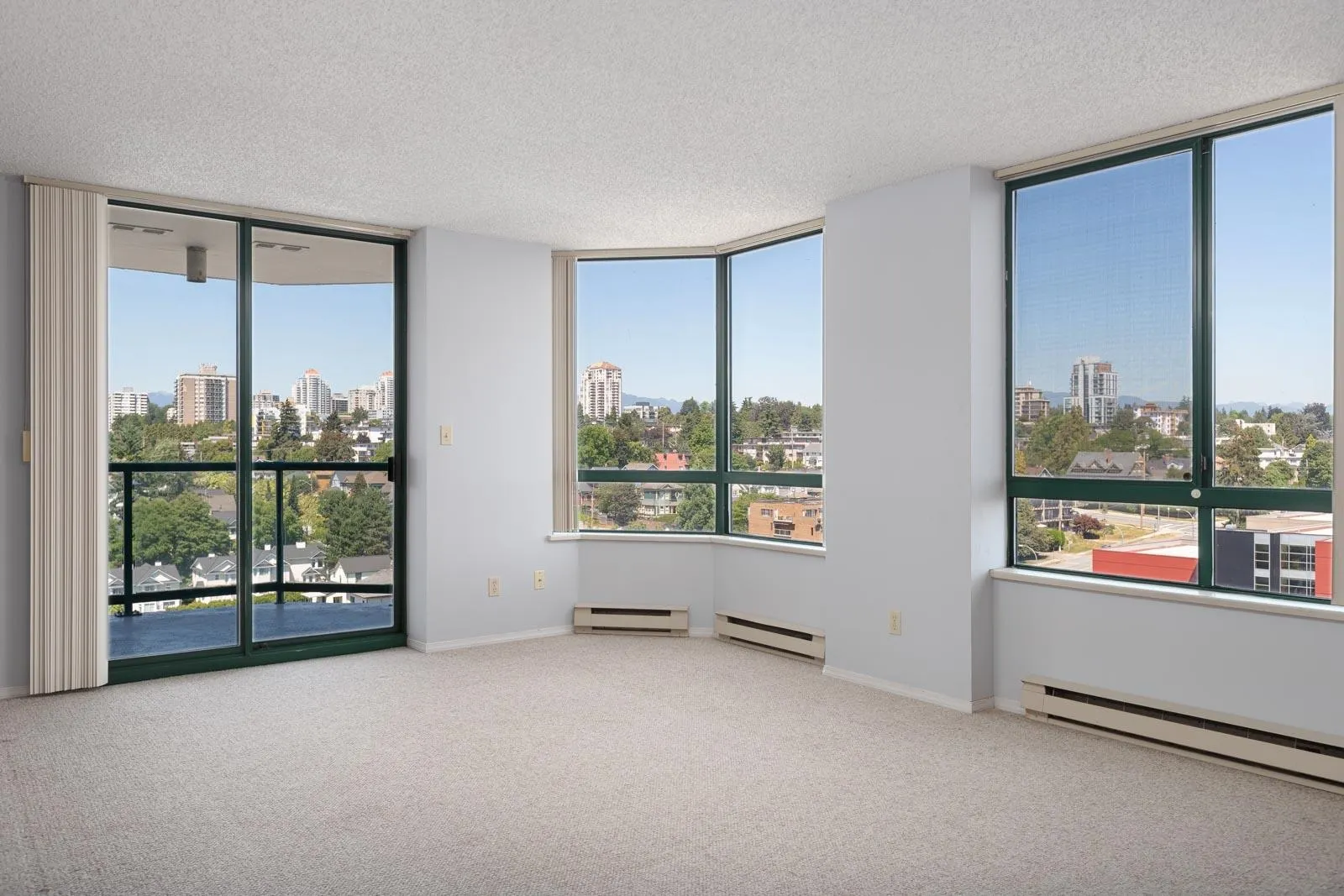 121 Tenth Street #1806