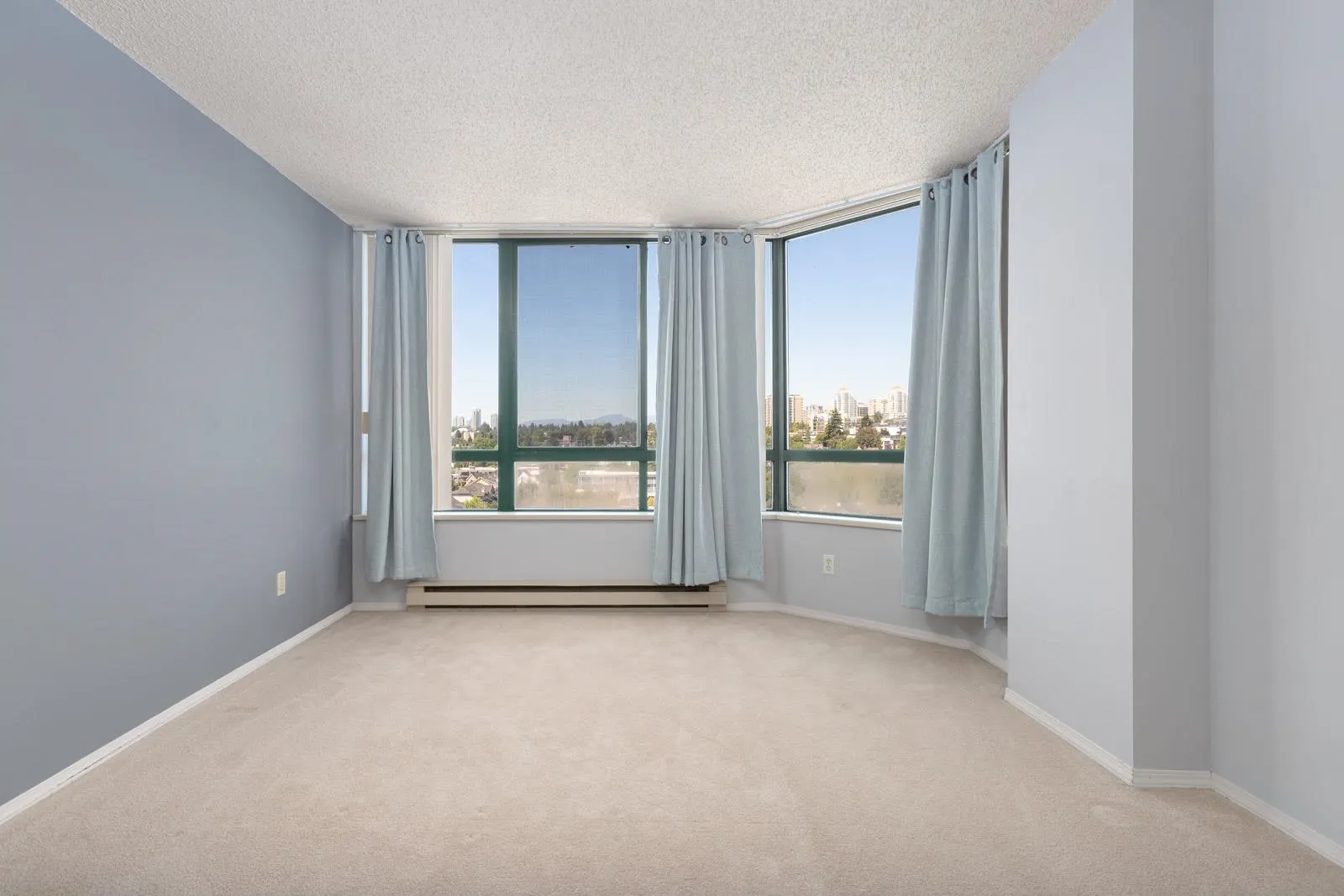 121 Tenth Street #1806