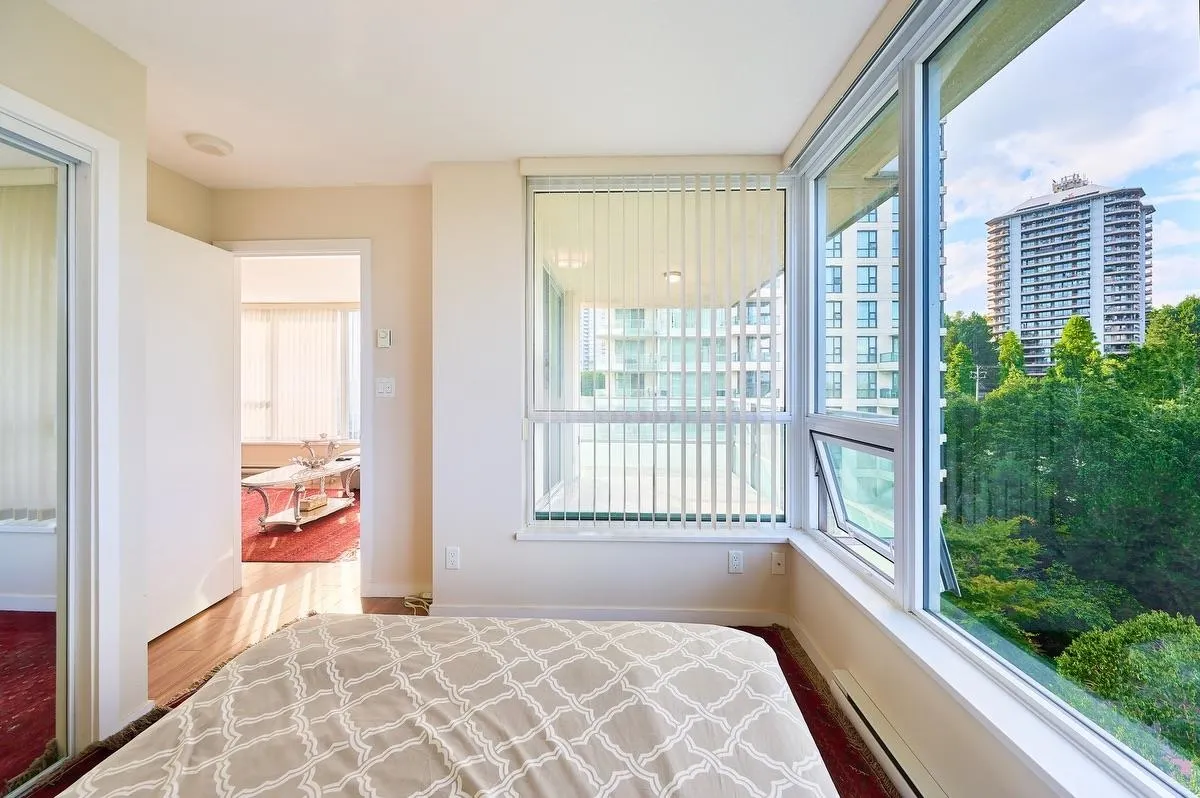 2232 Douglas Road #805