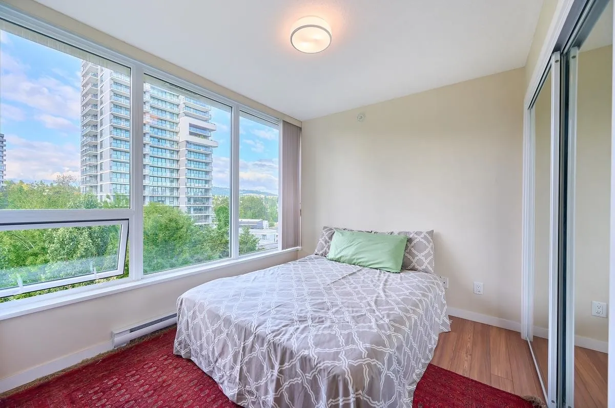 2232 Douglas Road #805