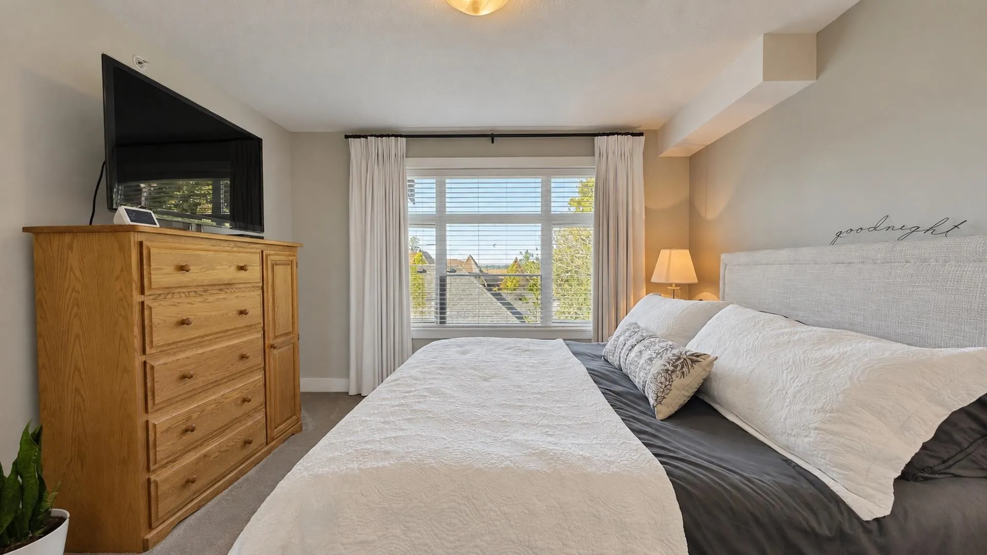 16528 24a Avenue #203