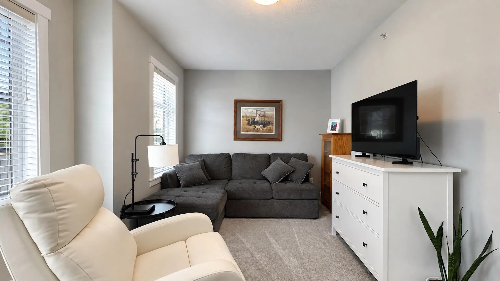16528 24a Avenue #203