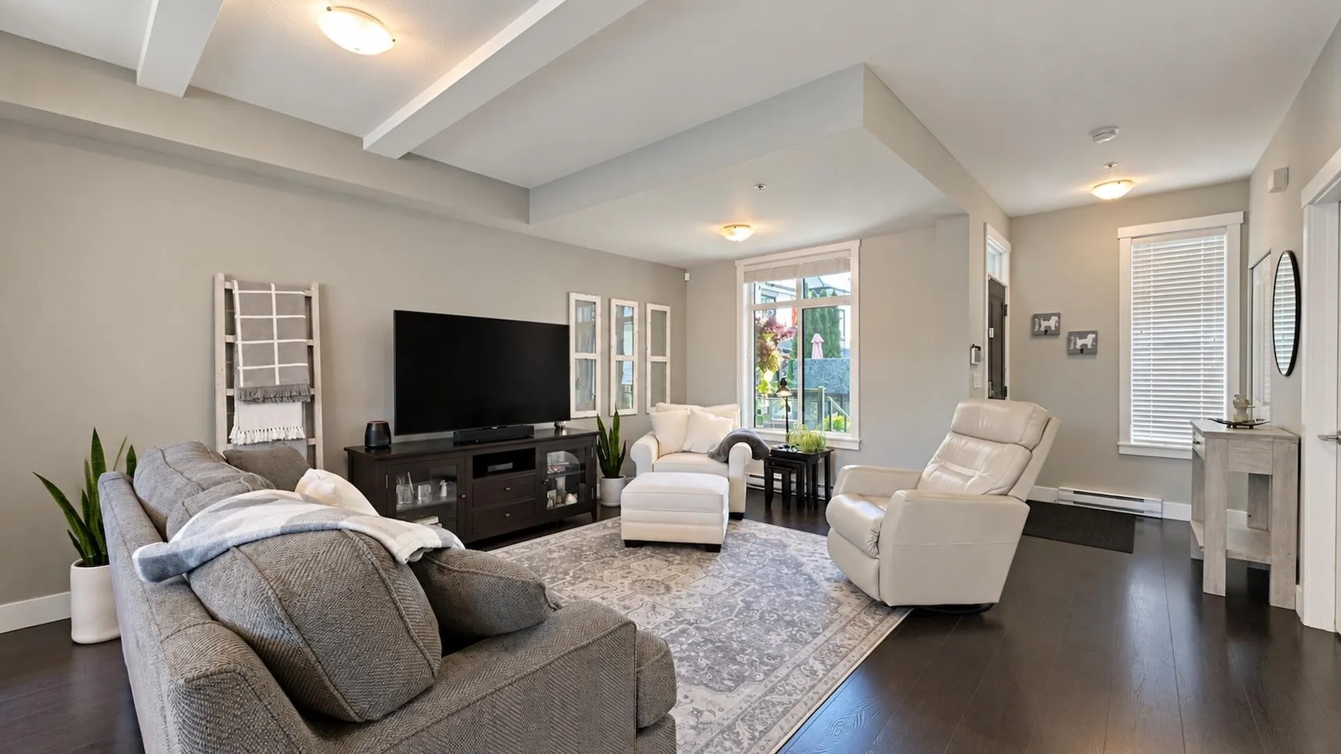 16528 24a Avenue #203