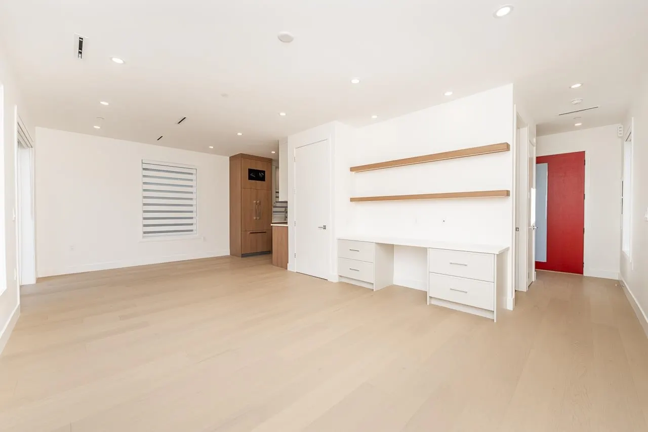 1845 E 51st Avenue #3