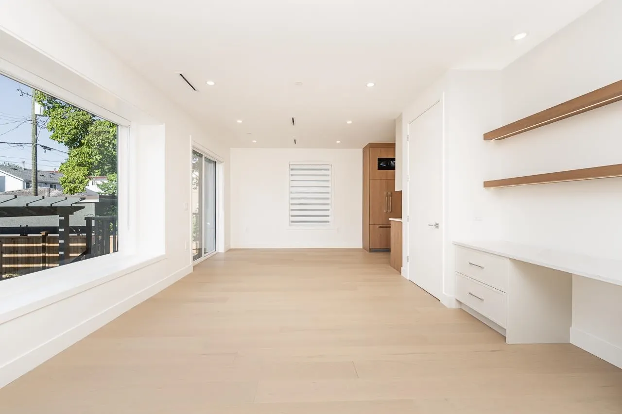 1845 E 51st Avenue #3