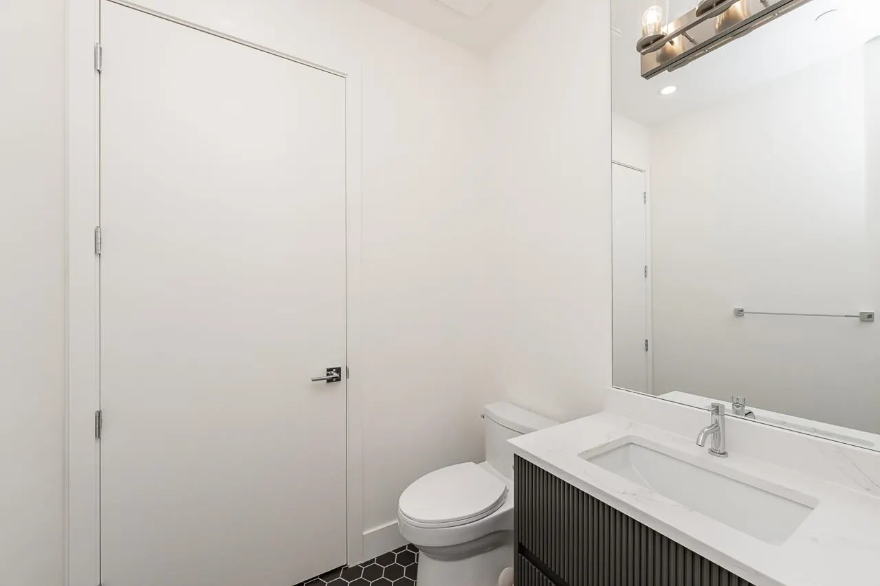 1845 E 51st Avenue #3