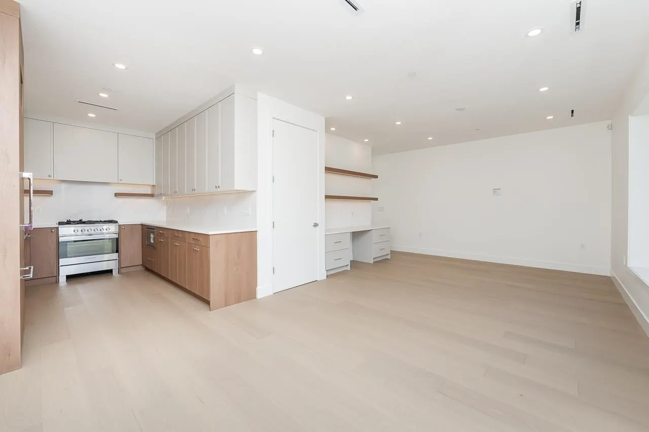 1845 E 51st Avenue #3
