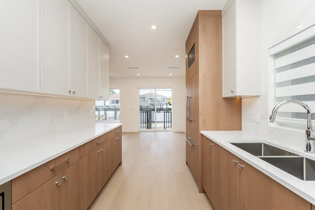 1845 E 51st Avenue #3