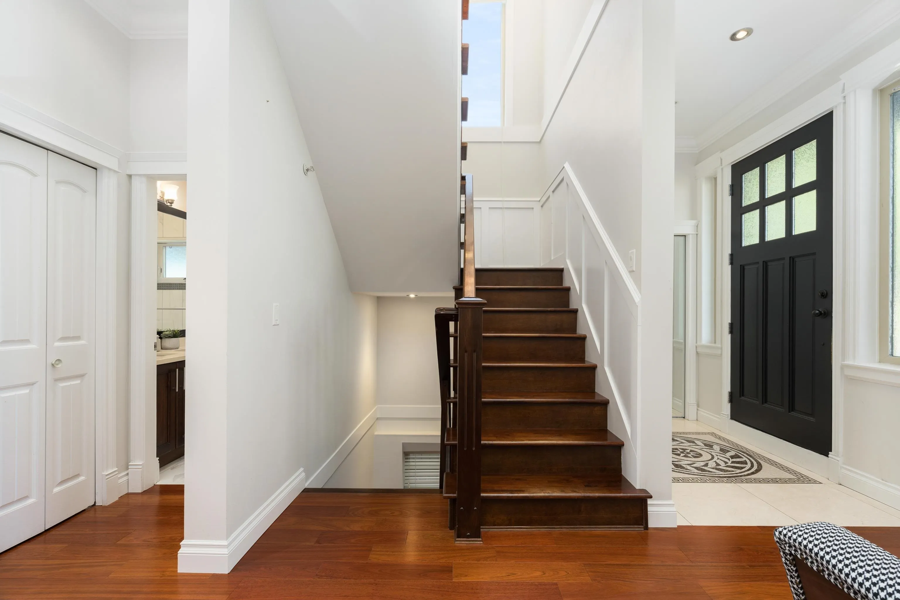 6387 Prince Albert Street