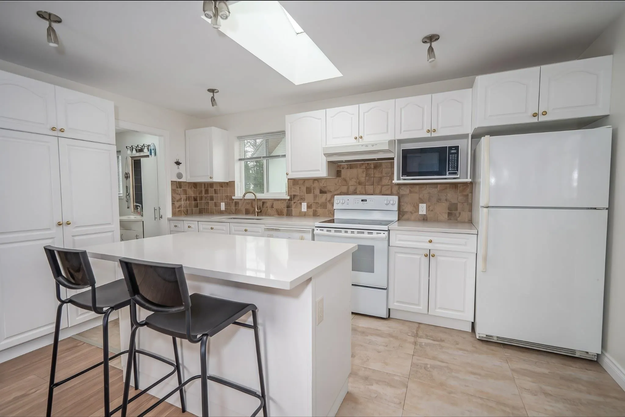 251 Douglas Crescent