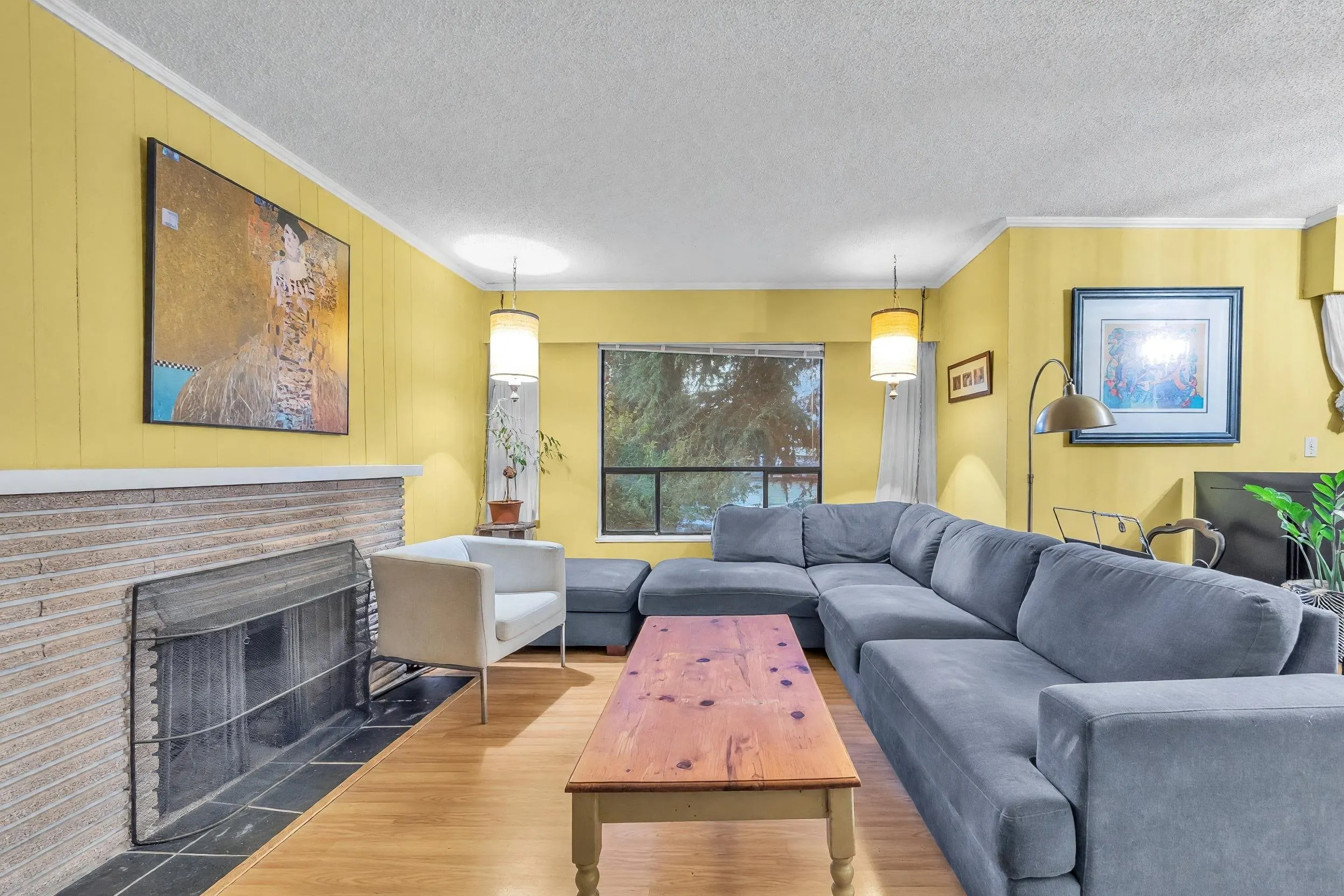 6220 Mara Crescent
