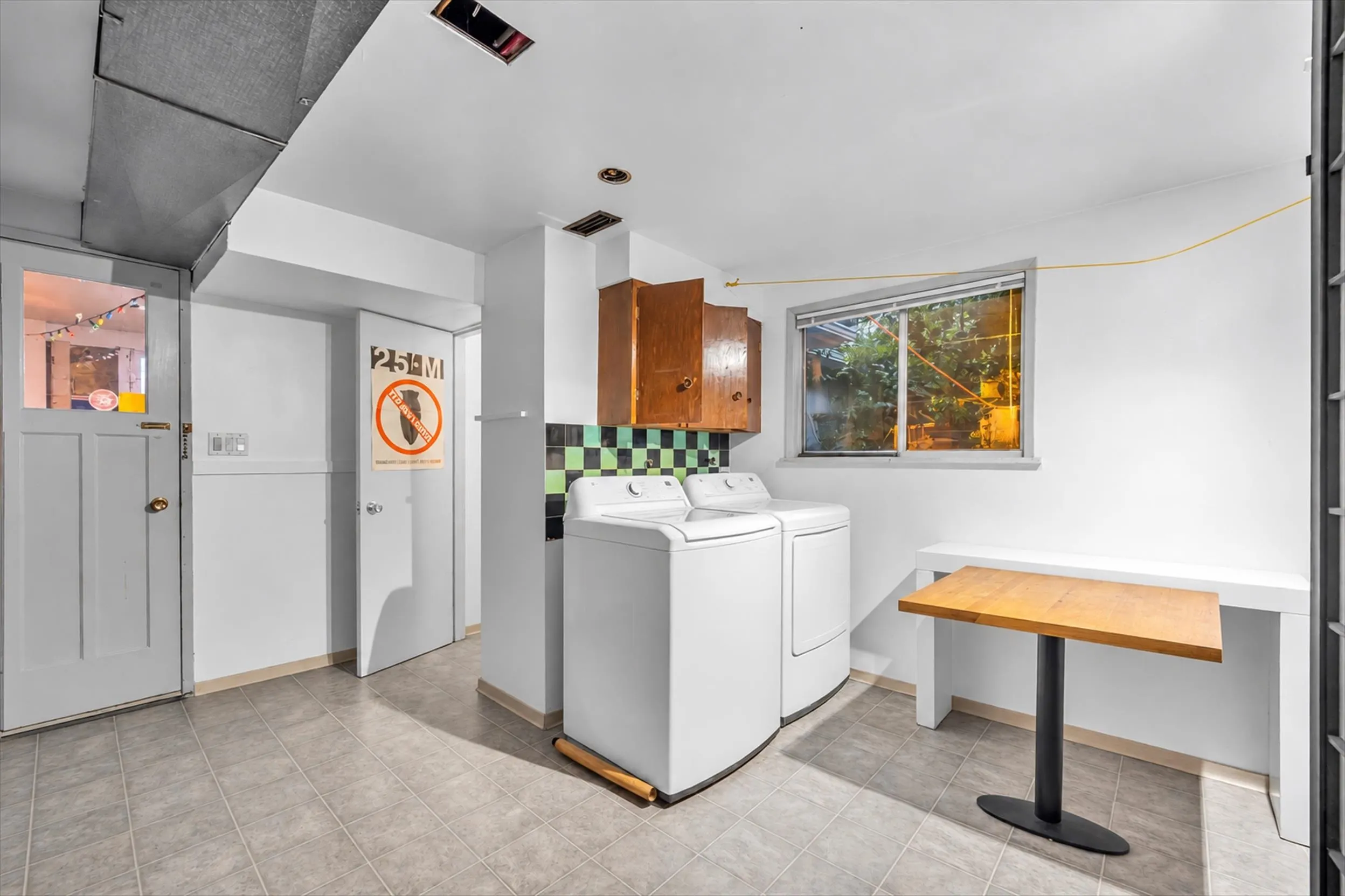 6220 Mara Crescent