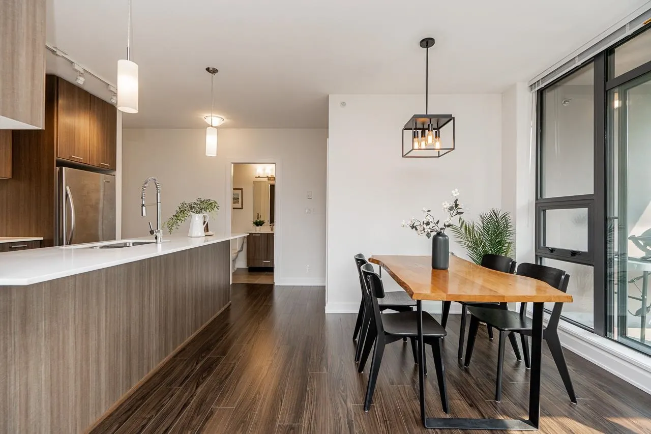 301 Capilano Road #601
