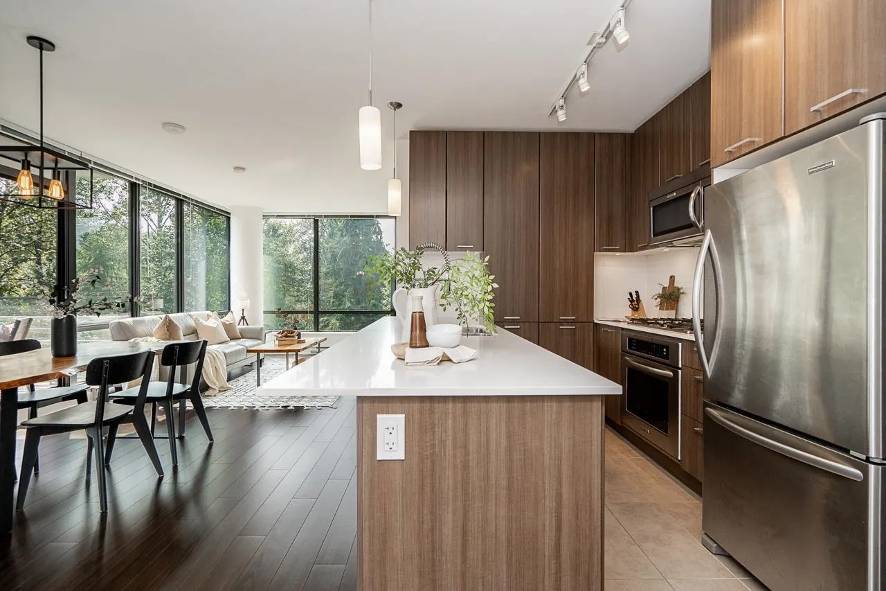 301 Capilano Road #601