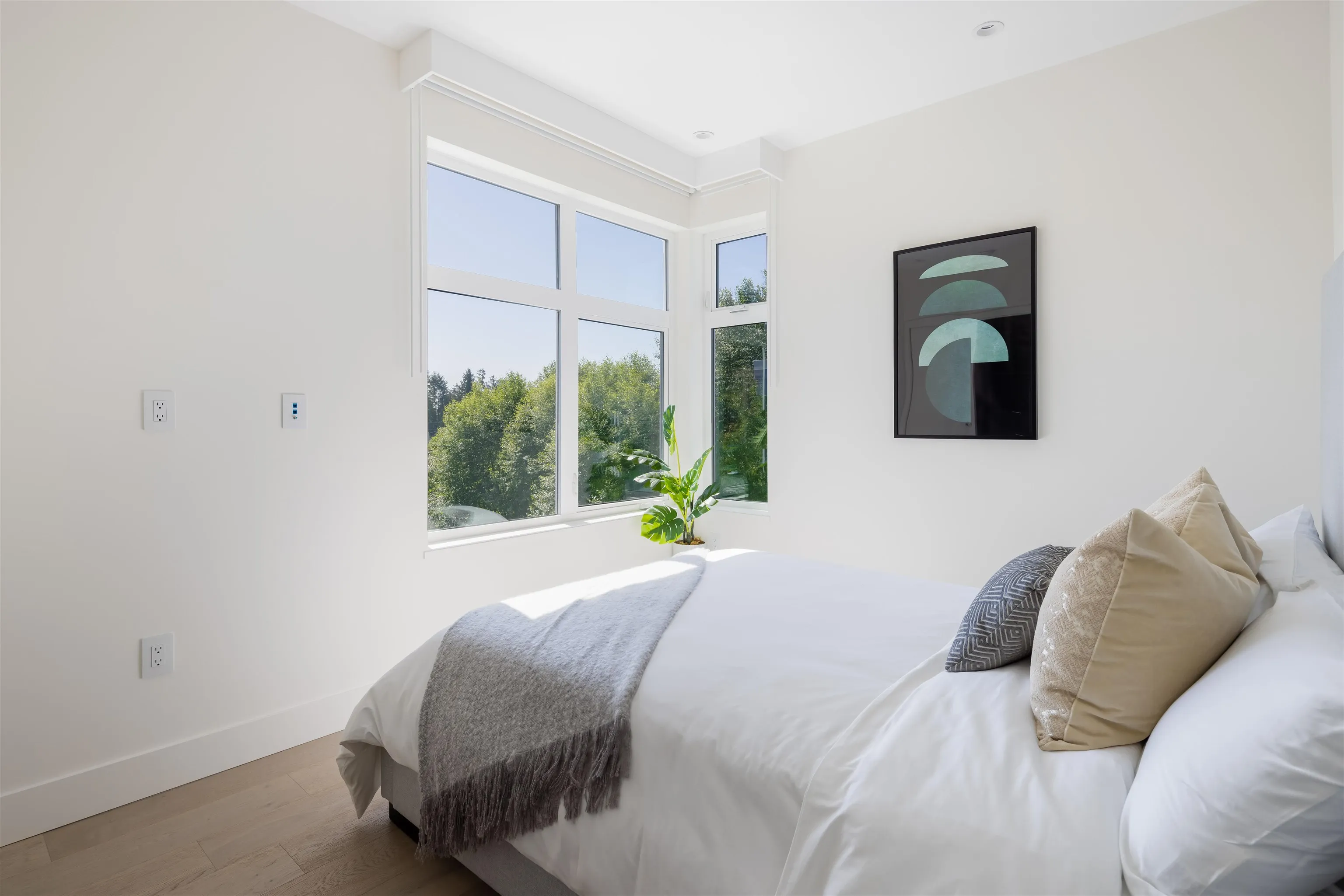 598 Arthur Erickson Place