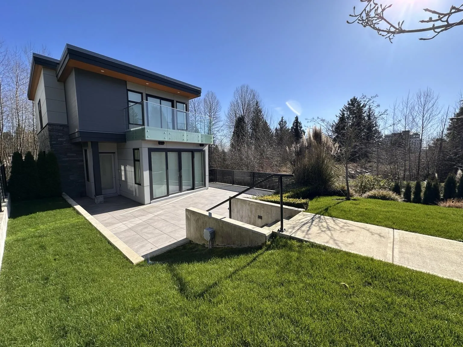 598 Arthur Erickson Place