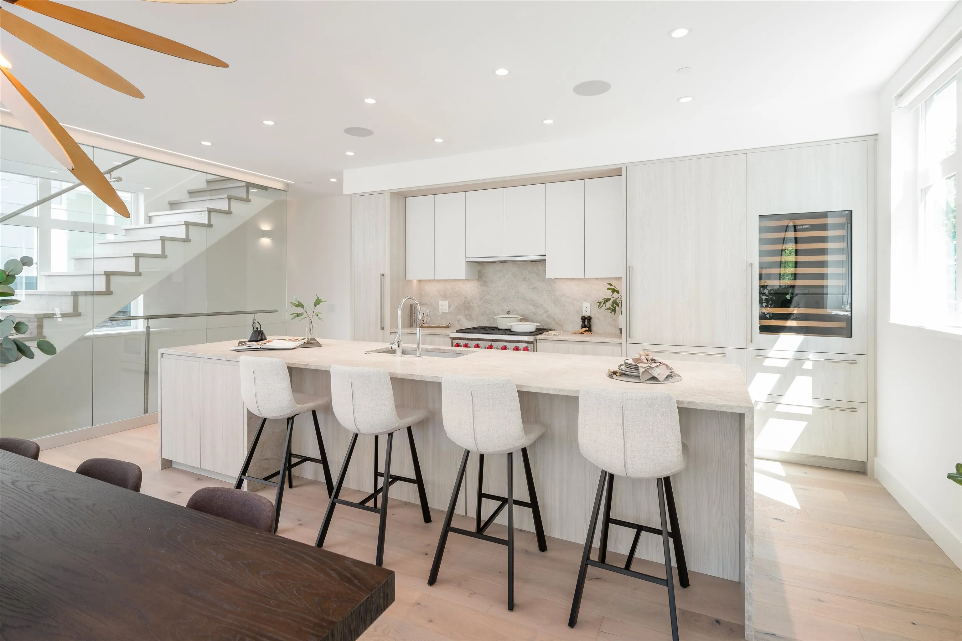 598 Arthur Erickson Place