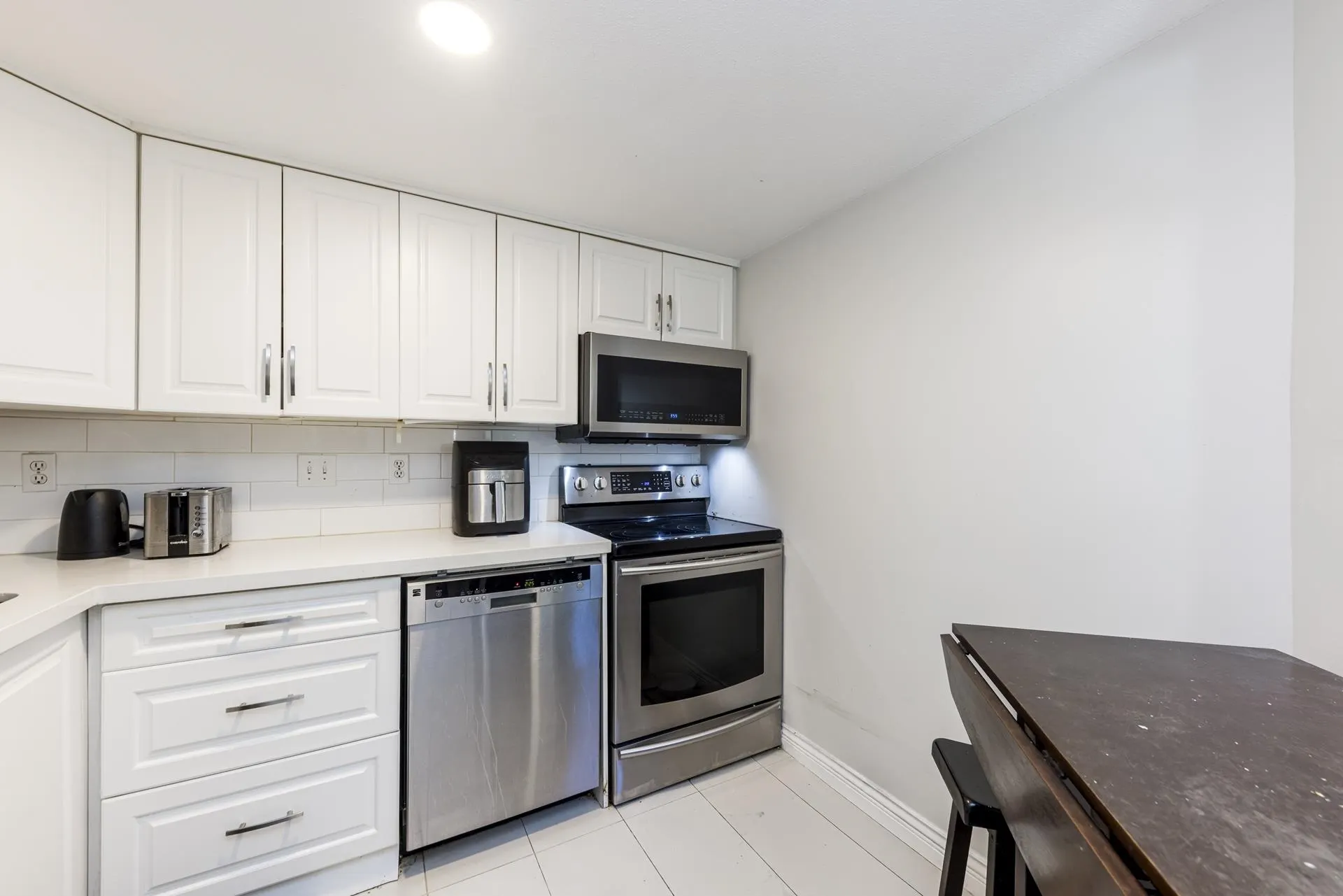 249 E 4th Street #7