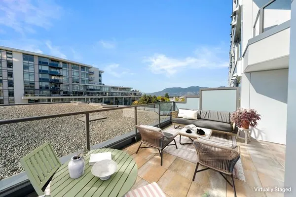 2201 Pine Street #703