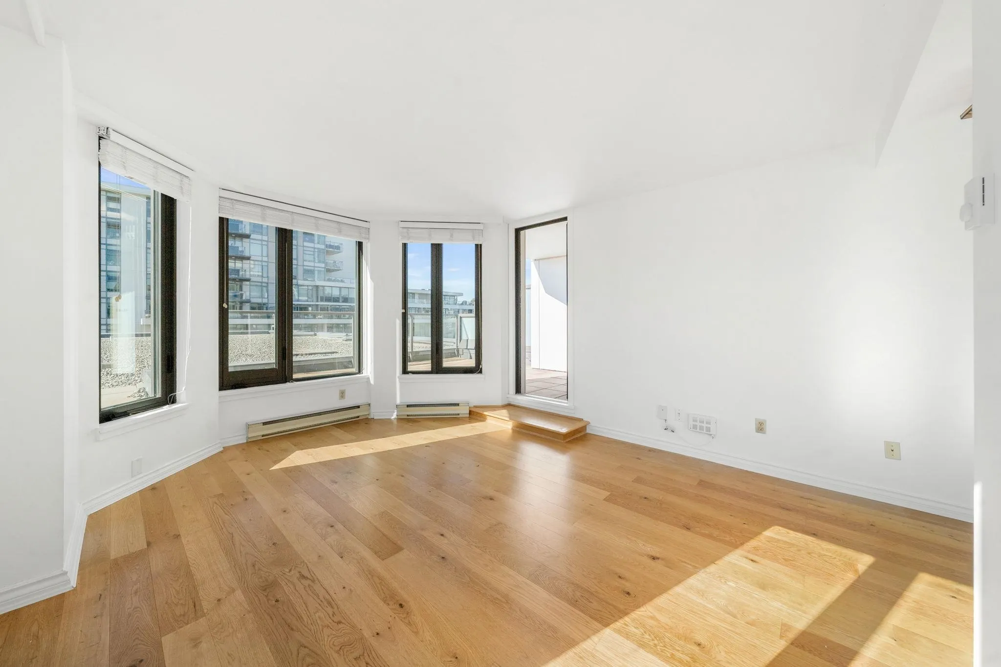 2201 Pine Street #703