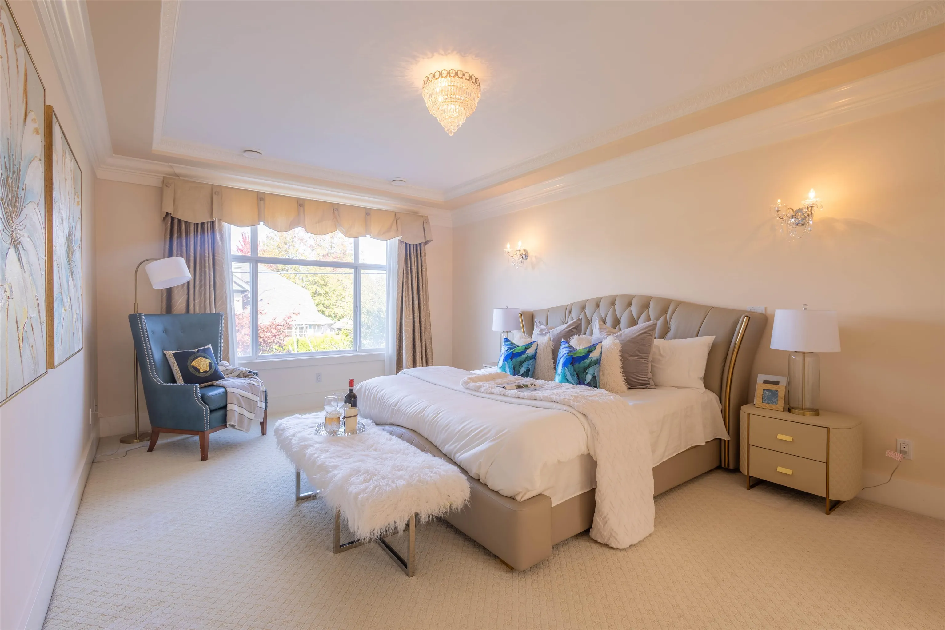 7791 Sunnymede Crescent