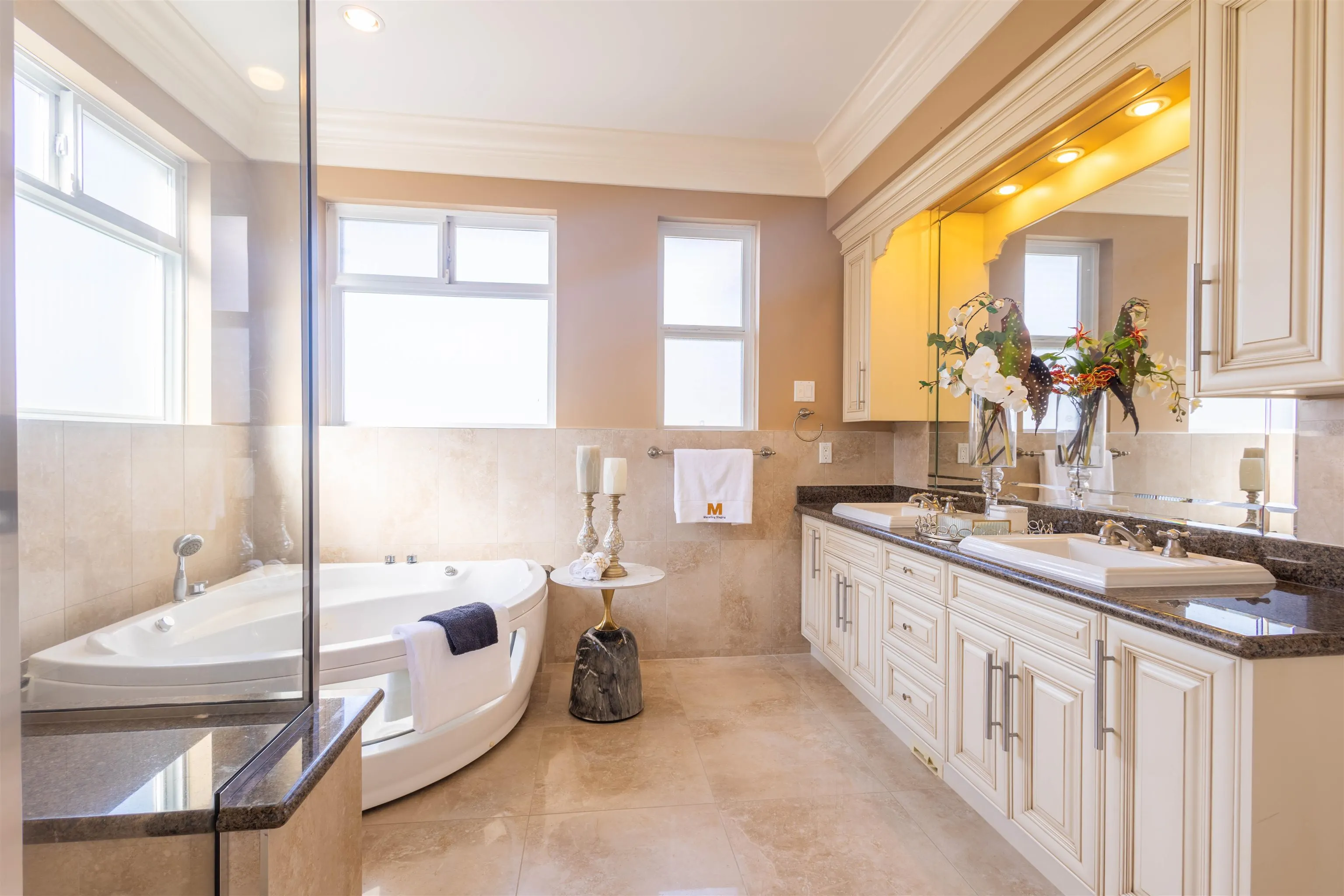 7791 Sunnymede Crescent