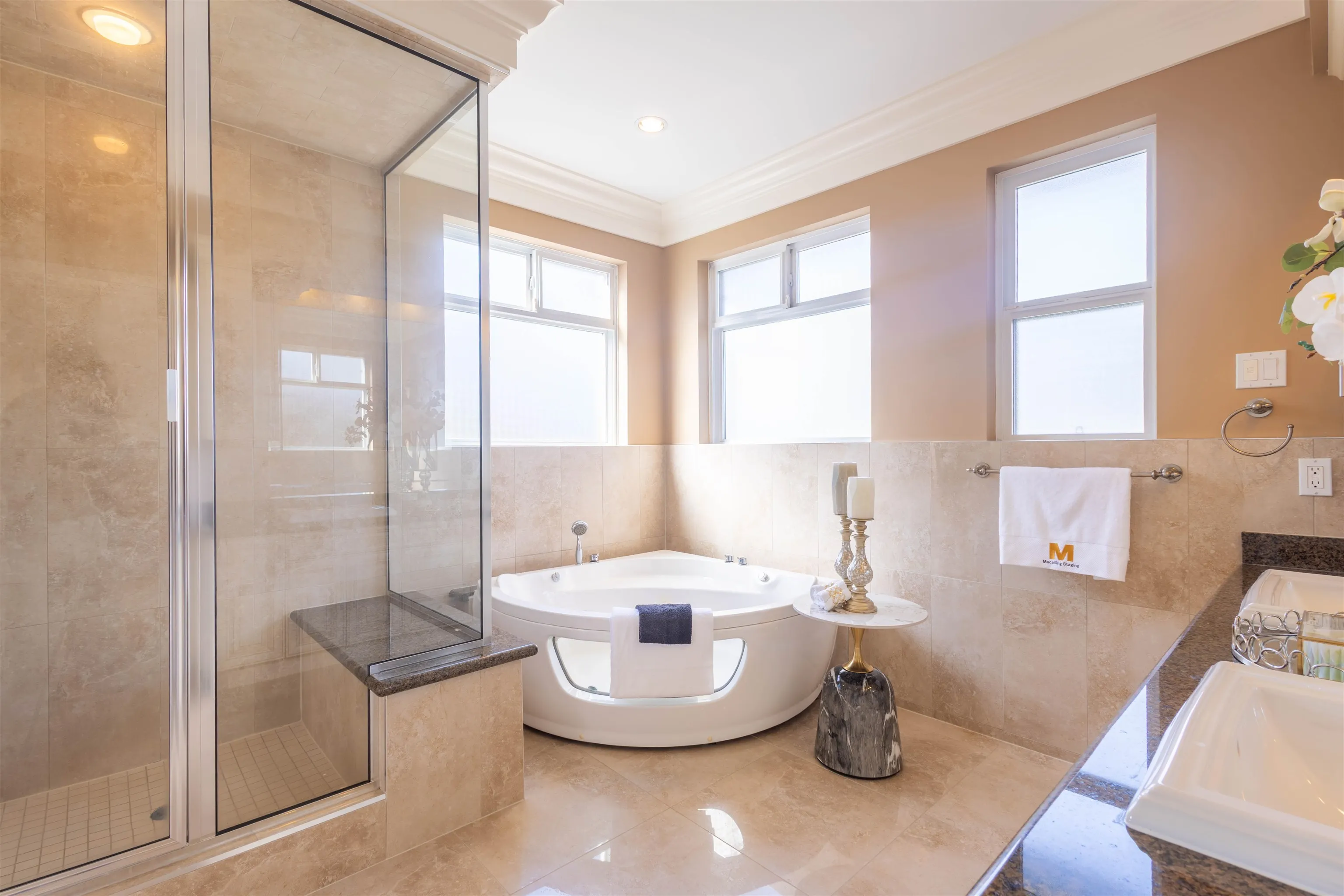 7791 Sunnymede Crescent