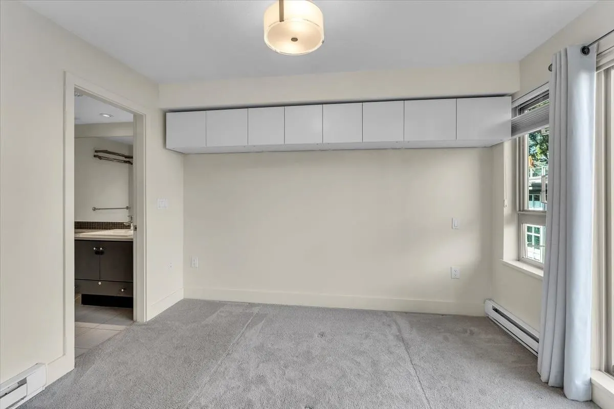 728 W 14th Street #64