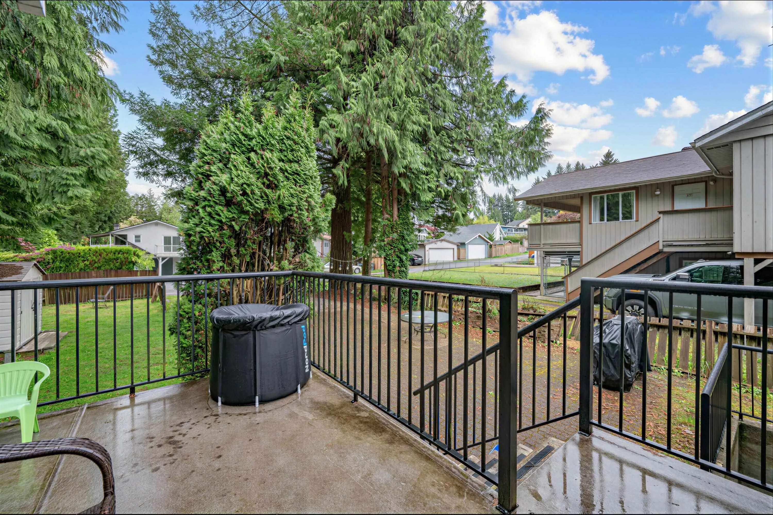 1095 E 29th Street