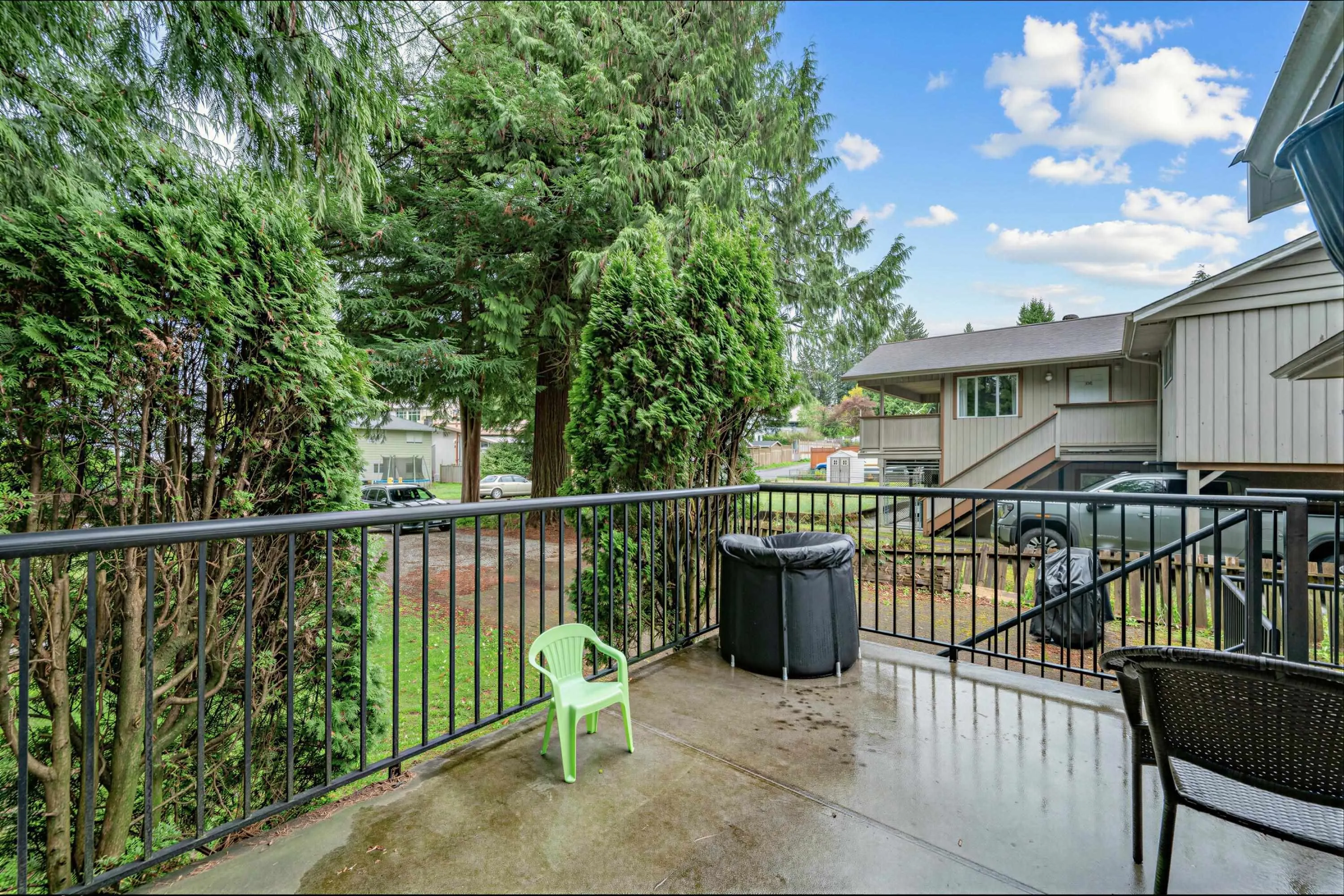 1095 E 29th Street
