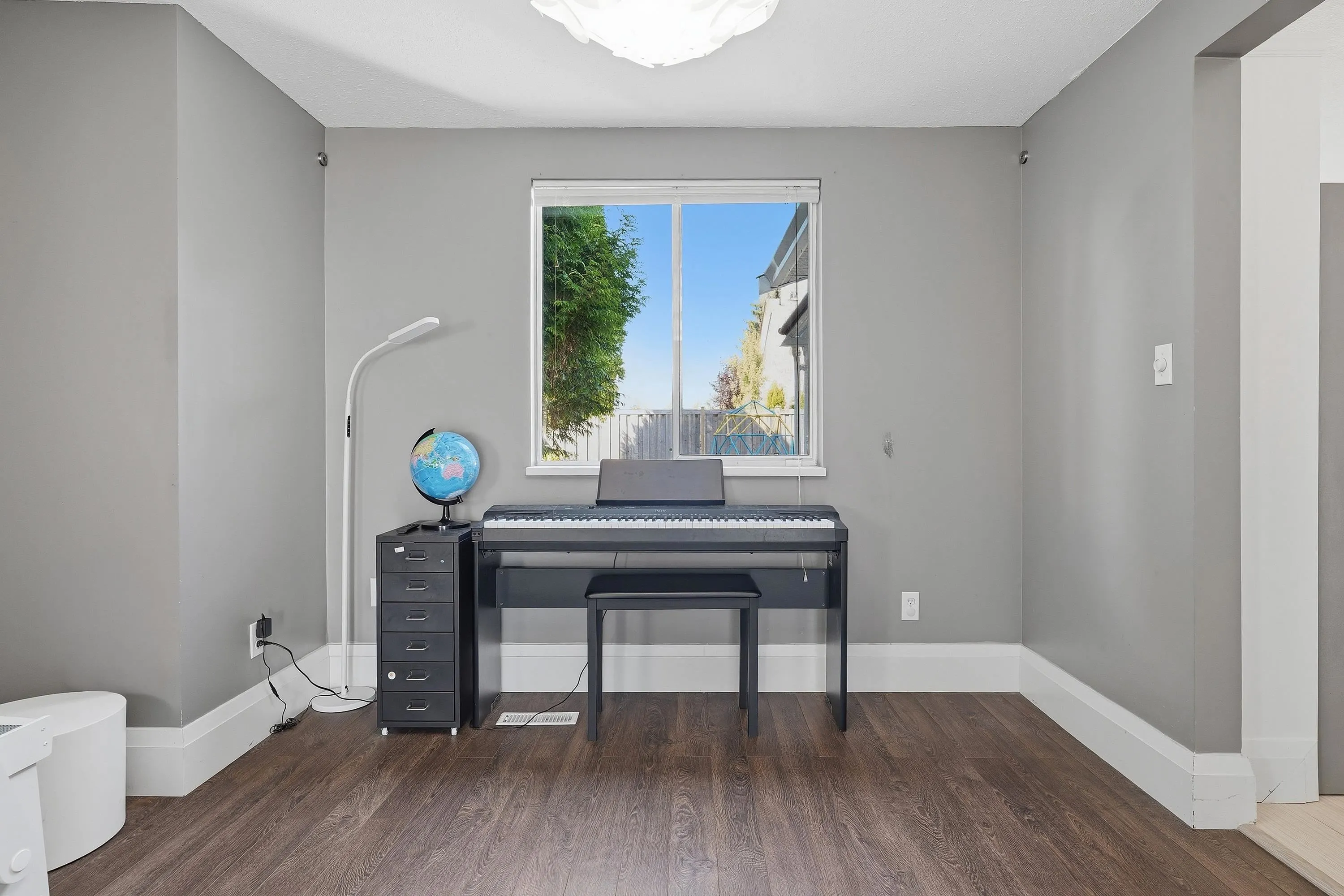 23423 Sandpiper Avenue