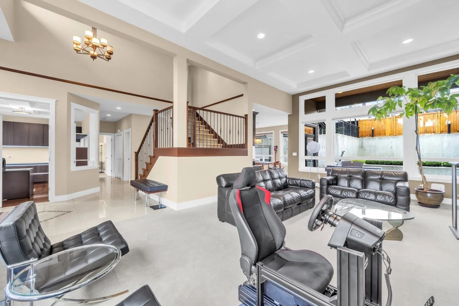 4294 Price Crescent