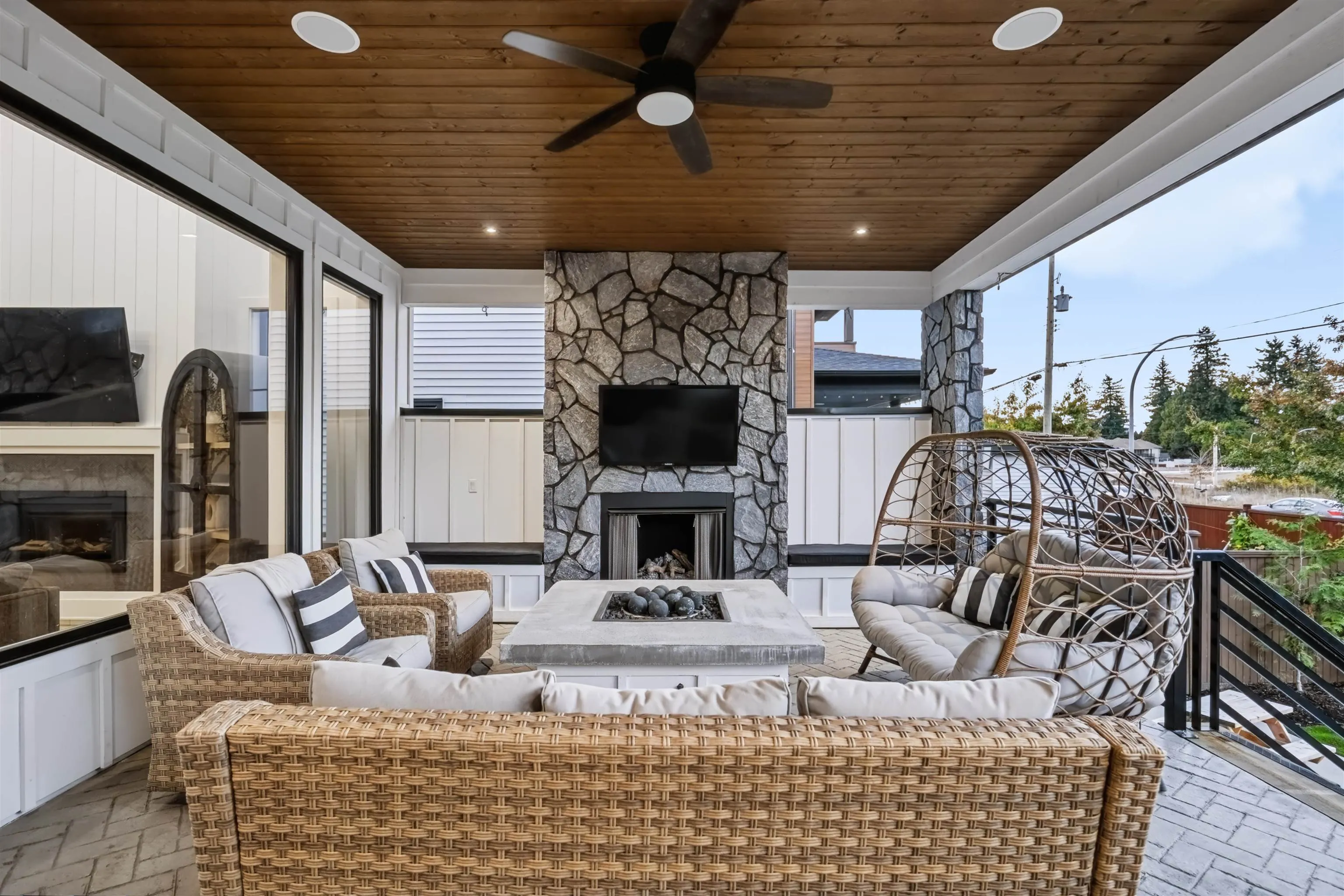 2690 Platform Crescent