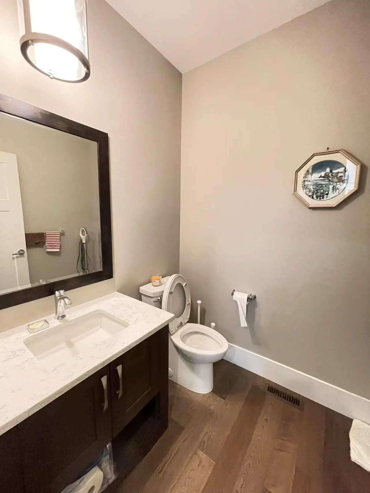 3000 Helc Place